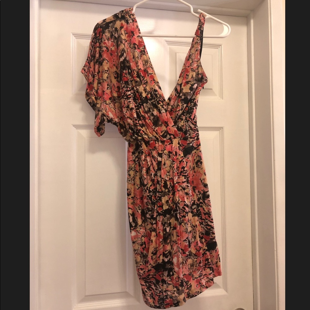 Cute Asymmetrical Bebe Dress - XXS